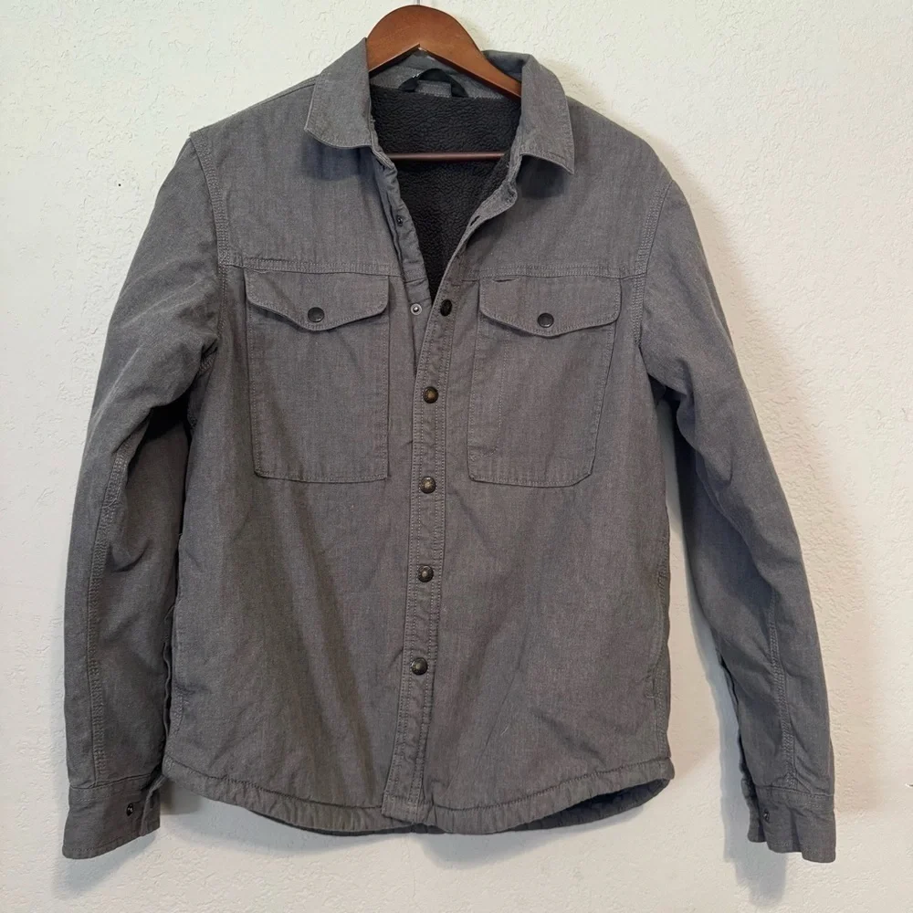 North Face Gray Sherpa Lined Shirt Jacket